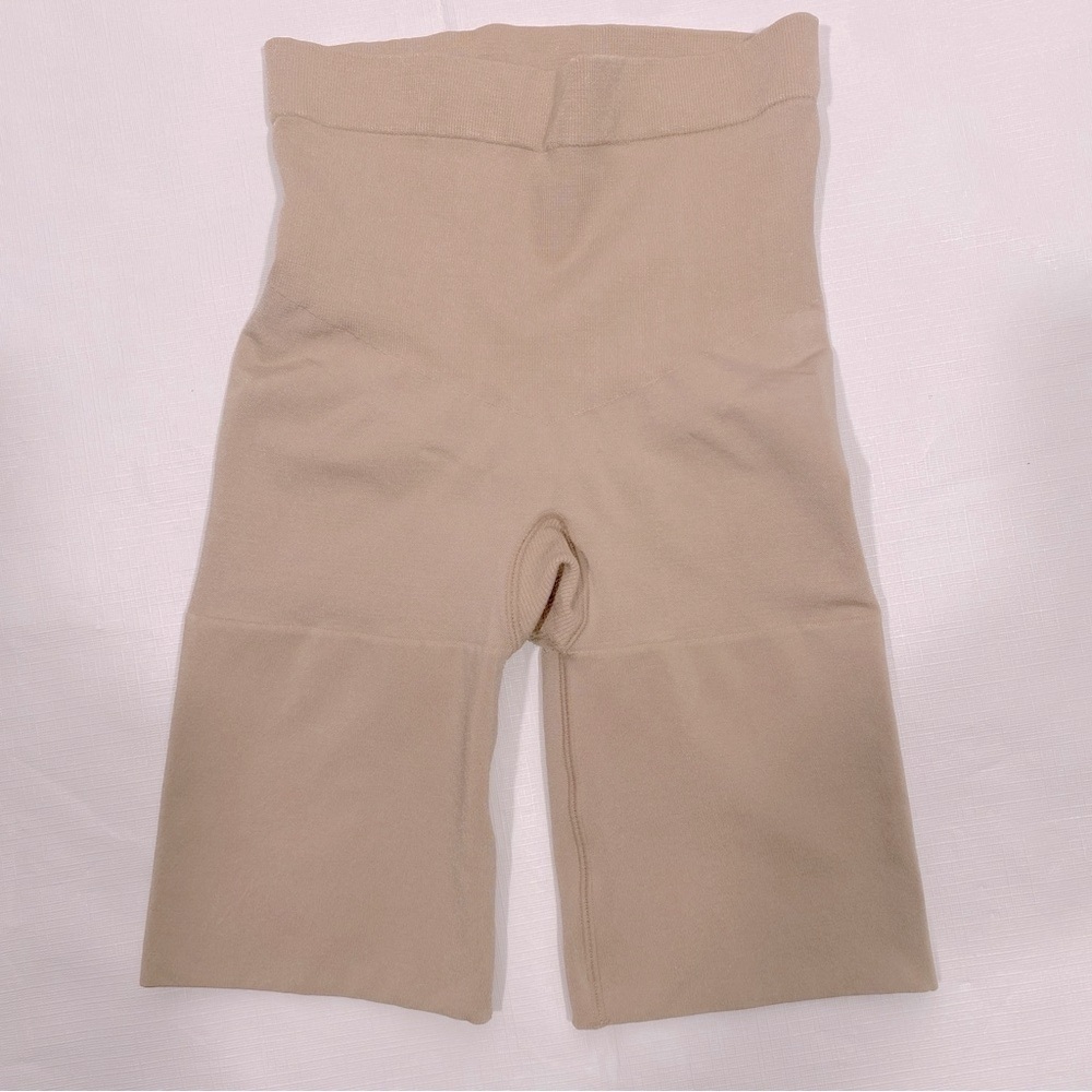 Spanx by Sara Blakely Shaper Shorts Womens M beige Shapewear